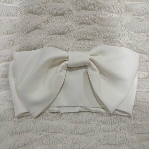 White bow top